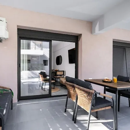 Aqua Bliss Apartment